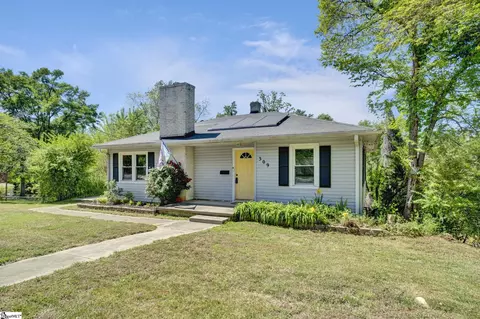 Exterior - 309 Pineview Dr, Pickens, SC 29671 photo 3 of 8