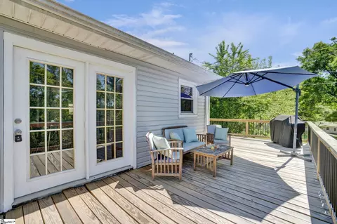 Exterior - 309 Pineview Dr, Pickens, SC 29671 photo 6 of 8