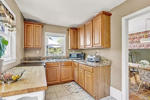 Kitchen - 309 Pineview Dr, Pickens, SC 29671 photo 1 of 2
