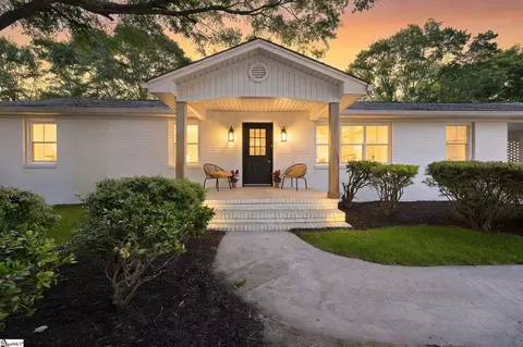 406 Rollingreen Rd, Greenville, SC 29615
