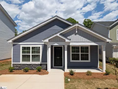 202 Blackwood St, Greenville, SC 29611