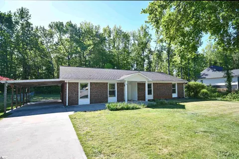 44 Charterhouse Ave, Piedmont, SC 29673