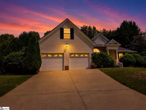 314 Winding Brook Ct, Greenville, SC 29617