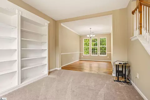 Living - 132 Cotter Ln, Greer, SC 29650 photo 3 of 8