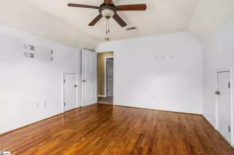 Bedroom - 132 Cotter Ln, Greer, SC 29650 photo 4 of 10