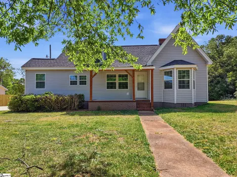 26 Blackstock Rd, Inman, SC 29349