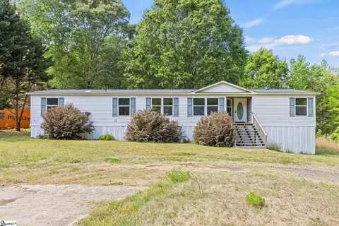 155 Shanel Dr, Woodruff, SC 29388