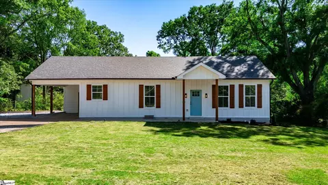 208 Drury Ln, Mauldin, SC 29662