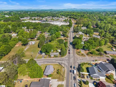 View/Area - 100 Pearson Rd, Easley, SC 29642 photo 2 of 8