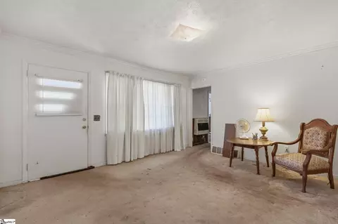 Living - 100 Pearson Rd, Easley, SC 29642 photo 1 of 2