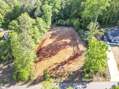 245 Meadow Hills Dr, Anderson, SC 29624