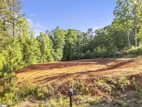 245 Meadow Hills Dr, Anderson, SC 29624