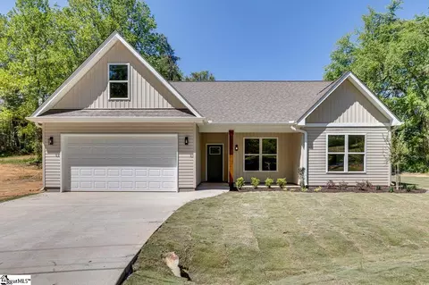 5 Carter Dr, Marietta, SC 29661