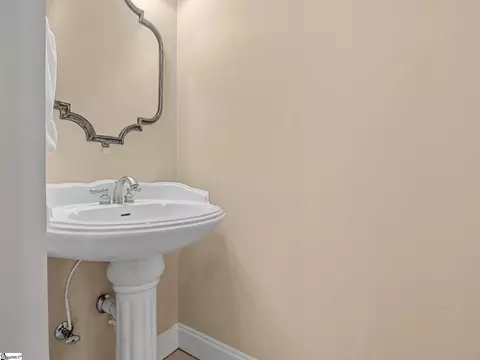 Bath - 130 Darmondale Dr, Moore, SC 29369 photo 1 of 5
