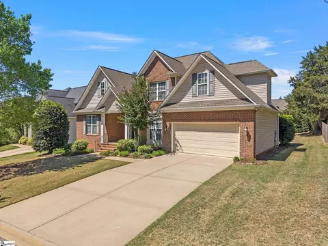 Exterior - 130 Darmondale Dr, Moore, SC 29369 photo 2 of 11
