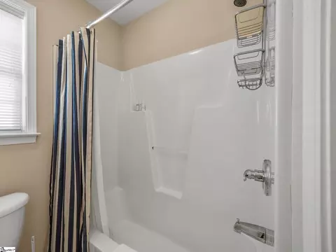 Bath - 130 Darmondale Dr, Moore, SC 29369 photo 5 of 5