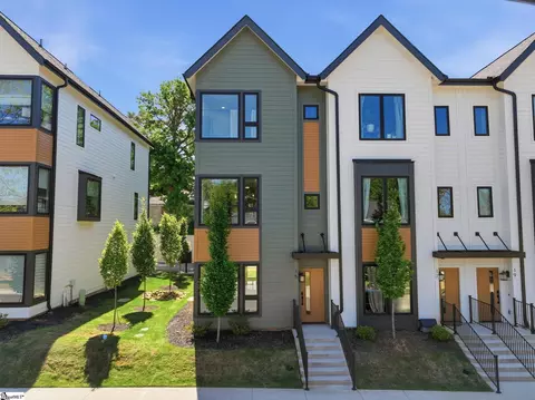 15 Conwell St, Greenville, SC 29601