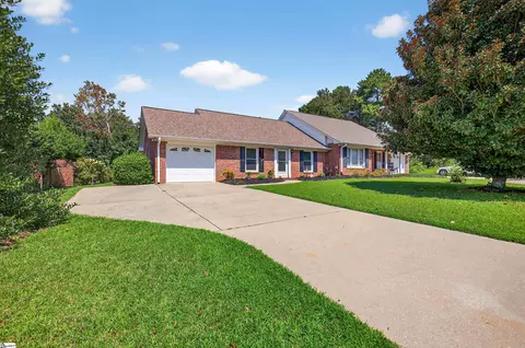 119 Brixton Ct, Spartanburg, SC 29301
