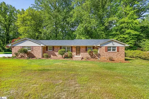 11 Fontana Dr, Greenville, SC 29609