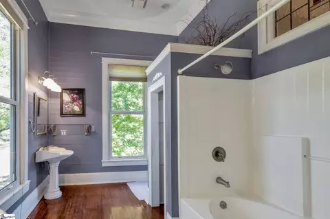 Bath - 103 Gaines St, Central, SC 29630 photo 2 of 2