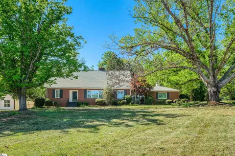 1429 E Calhoun St, Anderson, SC 29621
