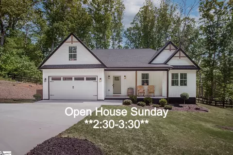102 George Williams Dr, Easley, SC 29640