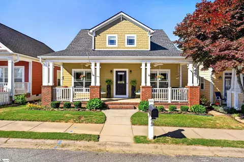 8 Marquette Rd, Simpsonville, SC 29680