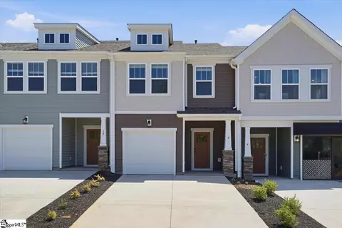 8 Shoemaker Rd, Greenville, SC 29617