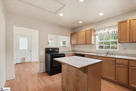 119 Baker Rd, Easley, SC 29640 photo 8