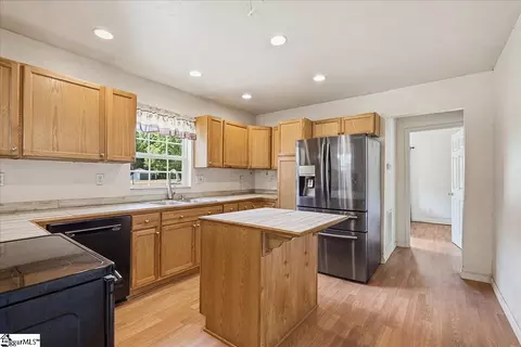 119 Baker Rd, Easley, SC 29640 photo 9