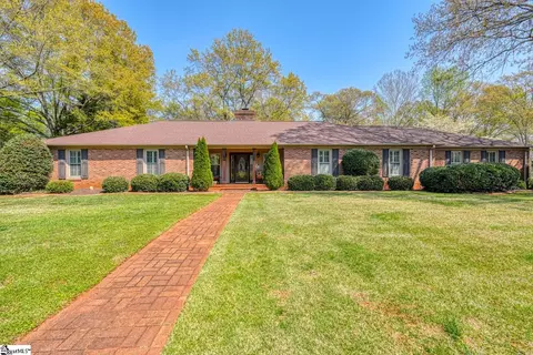 300 Crestview Ln, Spartanburg, SC 29301
