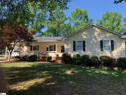 111 Quincy Dr, Greer, SC 29650