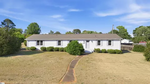 117 Hendrix Dr, Boiling Springs, SC 29316