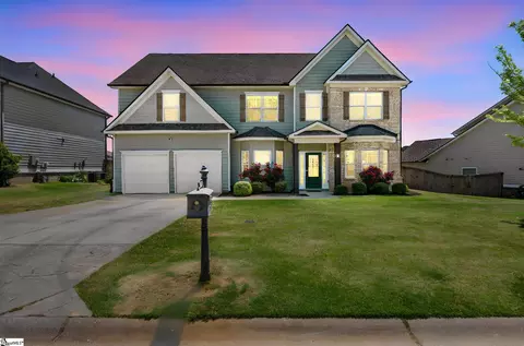 124 Wild Hickory Cir, Easley, SC 29642