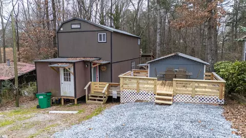 370 N Port Bass Dr, Fair Play, SC 29643