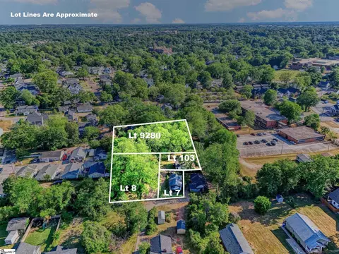 8 Dobbs St, Greenville, SC 29605