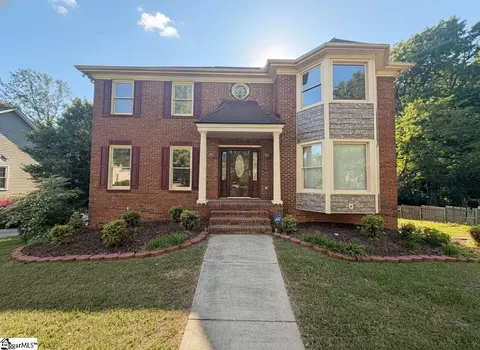 222 Cross Field Cir, Greenville, SC 29607