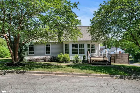 15 Craven St, Greenville, SC 29611
