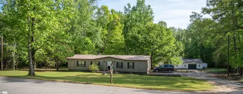 176 Woodside Rd, Simpsonville, SC 29680