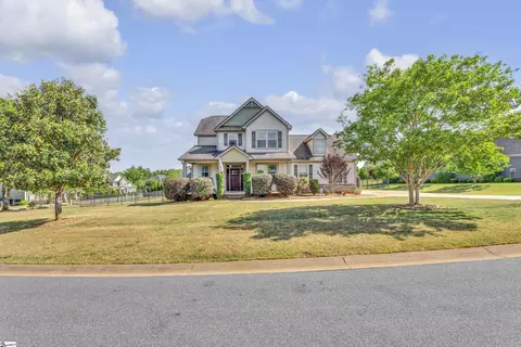 148 Country Mist Dr, Greer, SC 29651