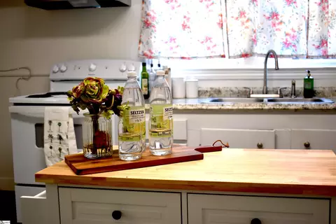 Kitchen - 500 W 4th Ave, Easley, SC 29640 photo 3 of 6