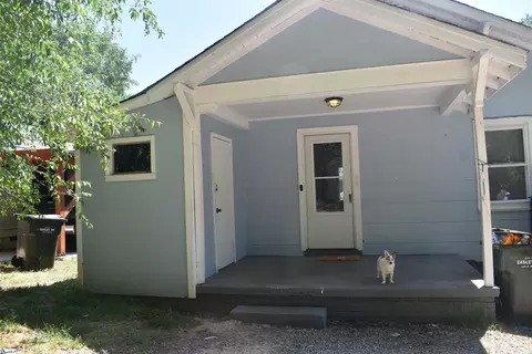 Exterior - 500 W 4th Ave, Easley, SC 29640 photo 3 of 7