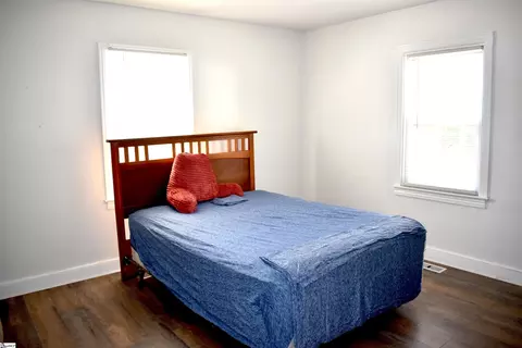 Bedroom - 500 W 4th Ave, Easley, SC 29640 photo 1 of 5