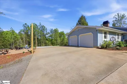 Exterior - 1318 Earls Bridge Rd, Easley, SC 29640 photo 4 of 5