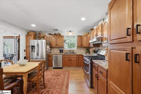 Kitchen - 1318 Earls Bridge Rd, Easley, SC 29640 photo 1 of 4