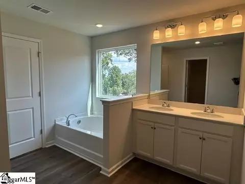 Bath - 152 Cedar Shoals Ct, Easley, SC 29640 photo 1 of 4