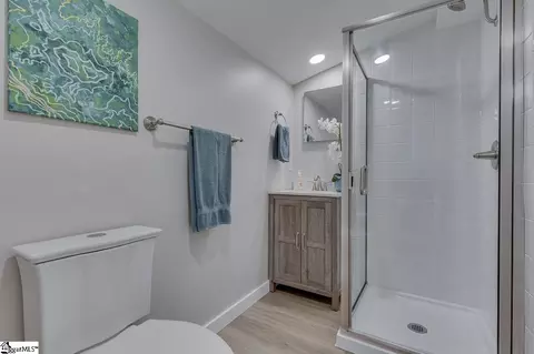 Bath - 26 8th St, Greer, SC 29651 photo 1 of 1