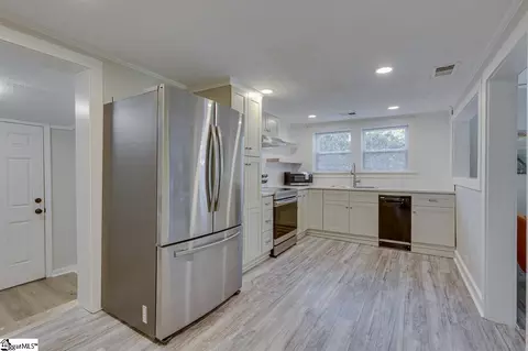 Kitchen - 26 8th St, Greer, SC 29651 photo 1 of 3