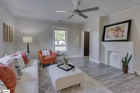 Living - 26 8th St, Greer, SC 29651 photo 2 of 3