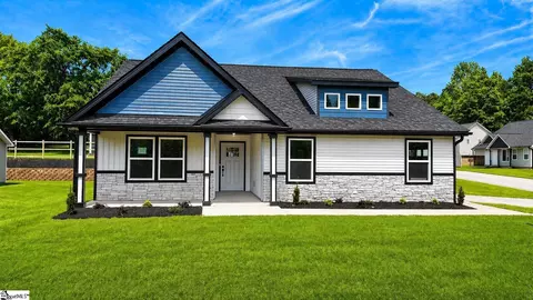 362 W Church Ave, Cowpens, SC 29330